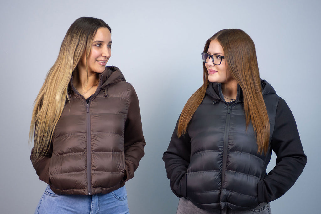 Chaqueta Deportiva Lilia Ajustada y Gorro Removible