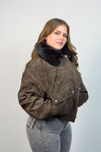 Bomber Gamuza Ivy con Cuello Peludo Removible