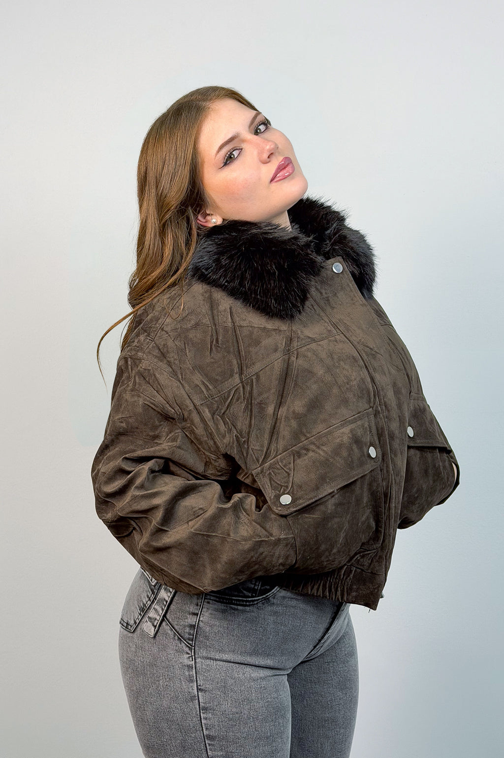 Bomber Gamuza Ivy con Cuello Peludo Removible