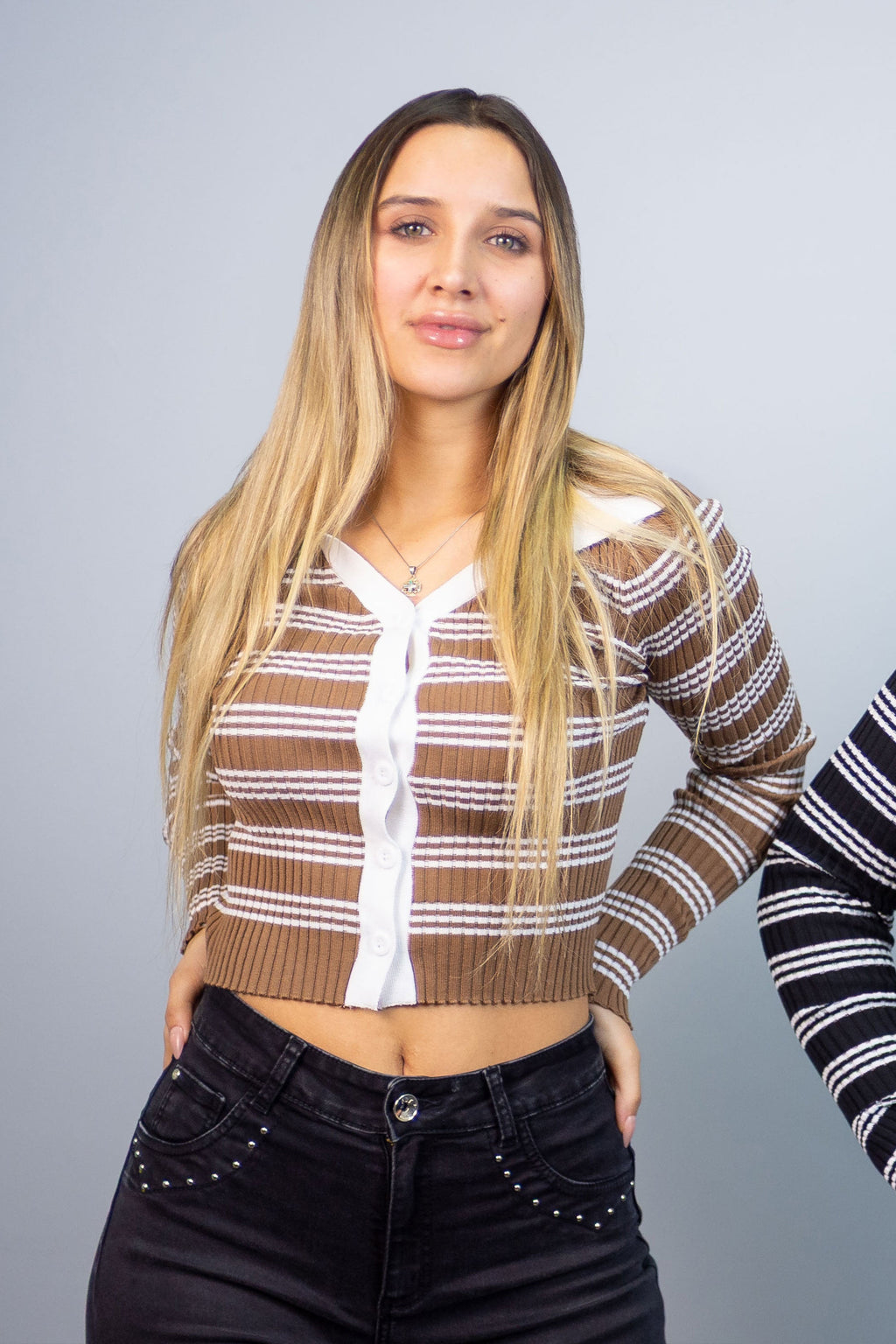 Sweater Abotonado Lucía con Rayas