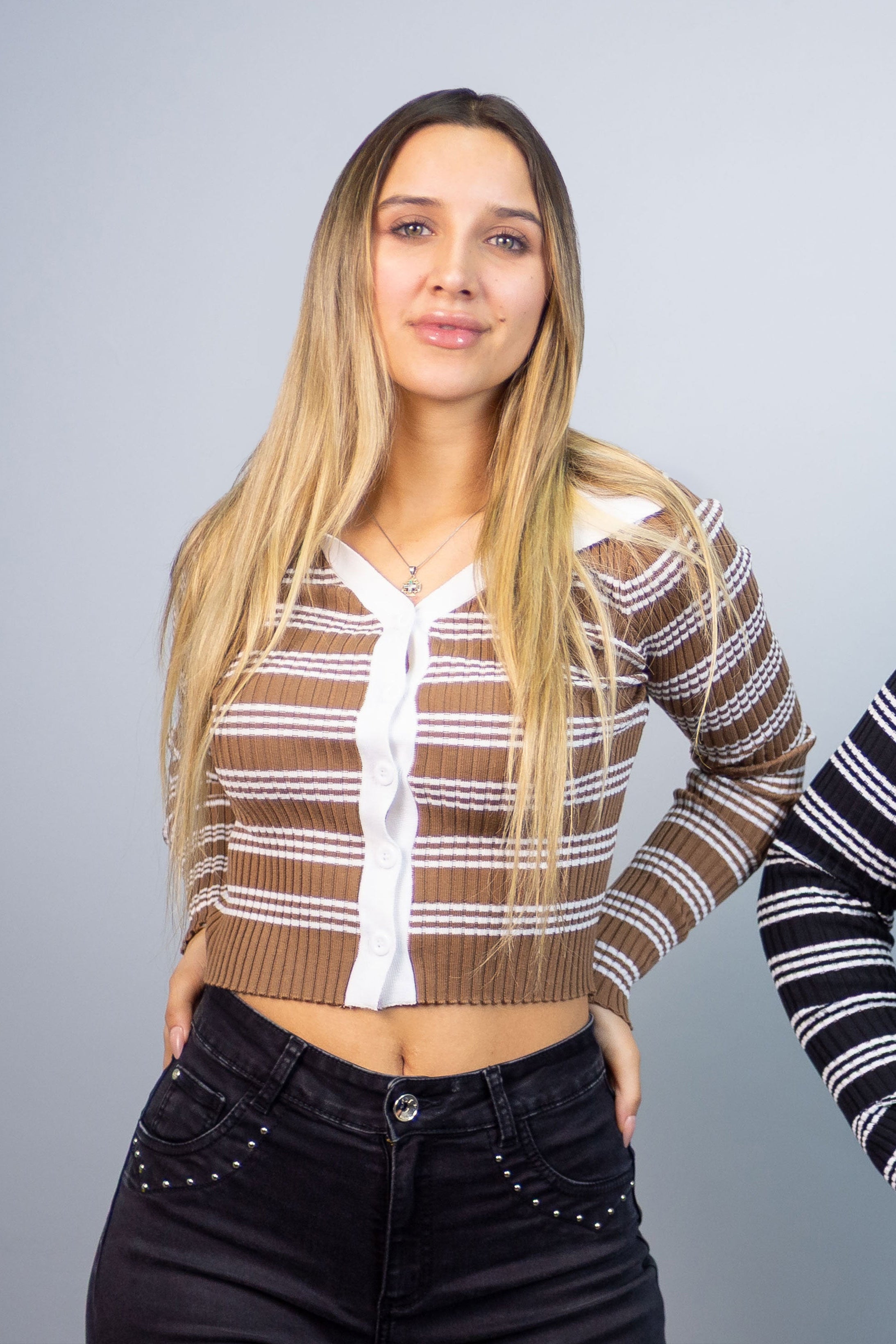 Sweater Abotonado Lucía con Rayas