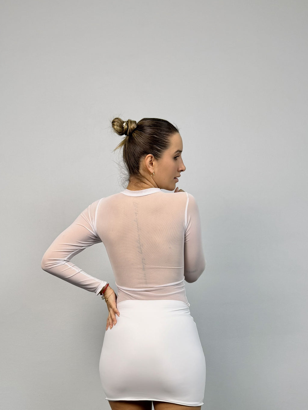 Vestido con Transparencias Aurora